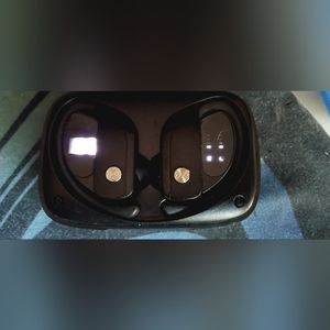 Bluetooth headphones